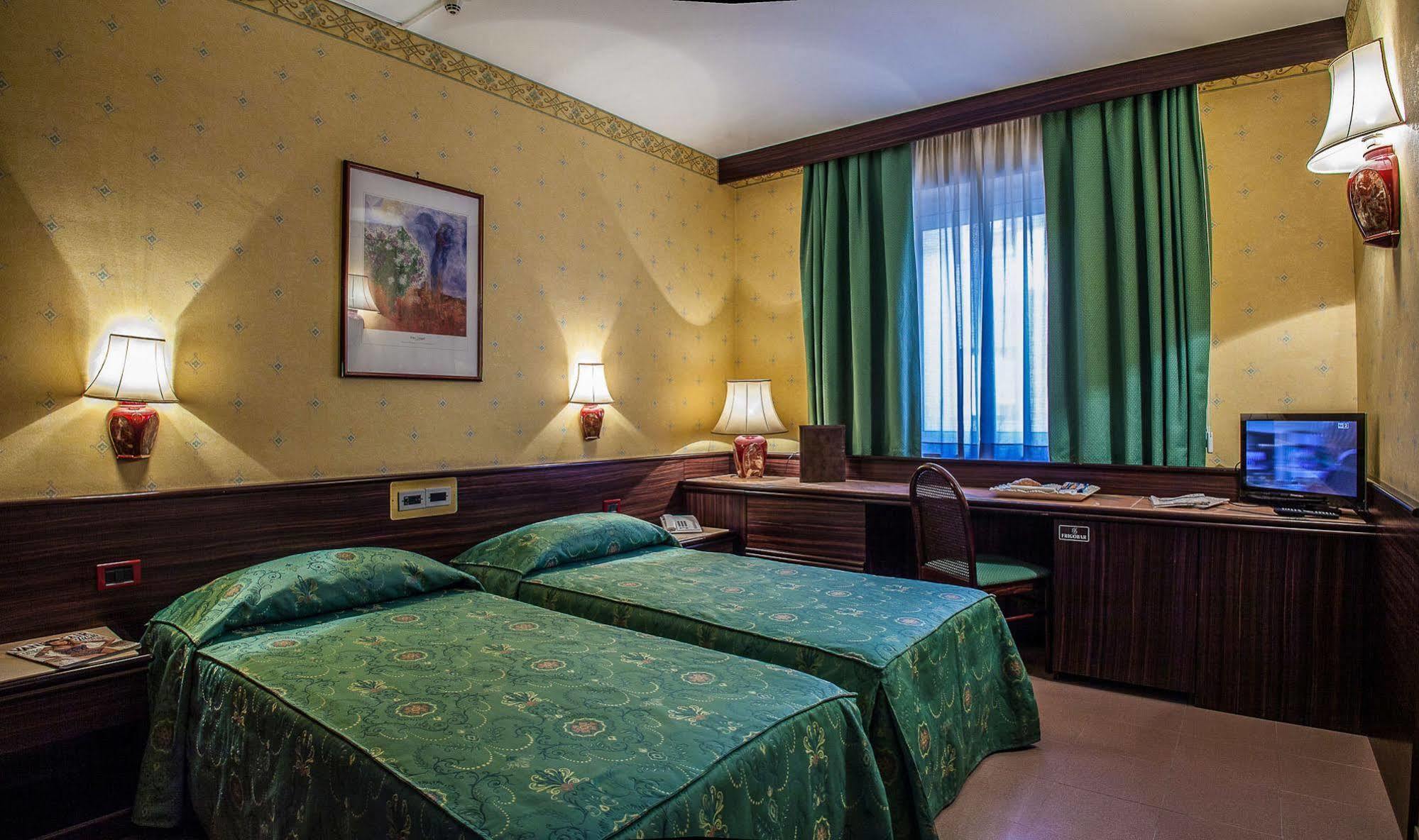 Hotel Leonardo Da Vinci Sassari Eksteriør billede